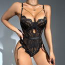 Body en dentelle transparente avec découpes et chaîne au col - S/M - Noir
