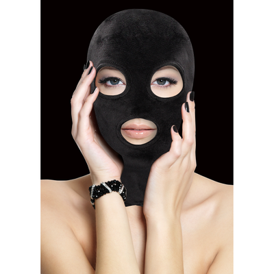 Masque avec ouverture pour les yeux et la bouche